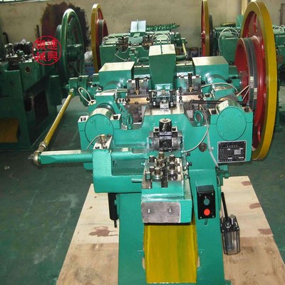 连兴机械设备 铁钉机设备专业生产与厂家直销